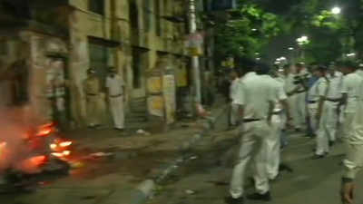 Clashes break out during Amit Shah's roadshow in Kolkata