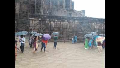 Sun Temple at Konark opens doors to public days after Fani hits Odisha