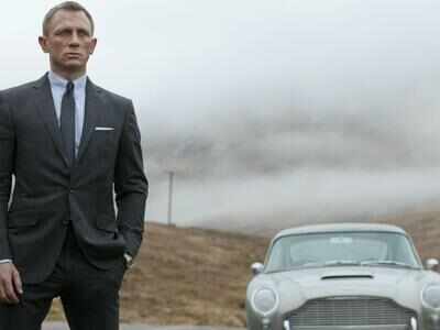 'Bond 25' shooting suspended after Daniel Craig's injury