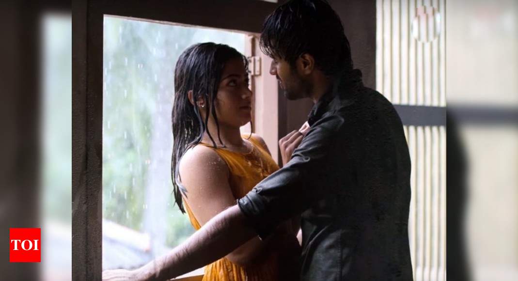 Kadalalle From Vijay Deverakonda And Rashmika Mandanna S Dear Comrade Is A Soulful One Telugu Movie News Times Of India