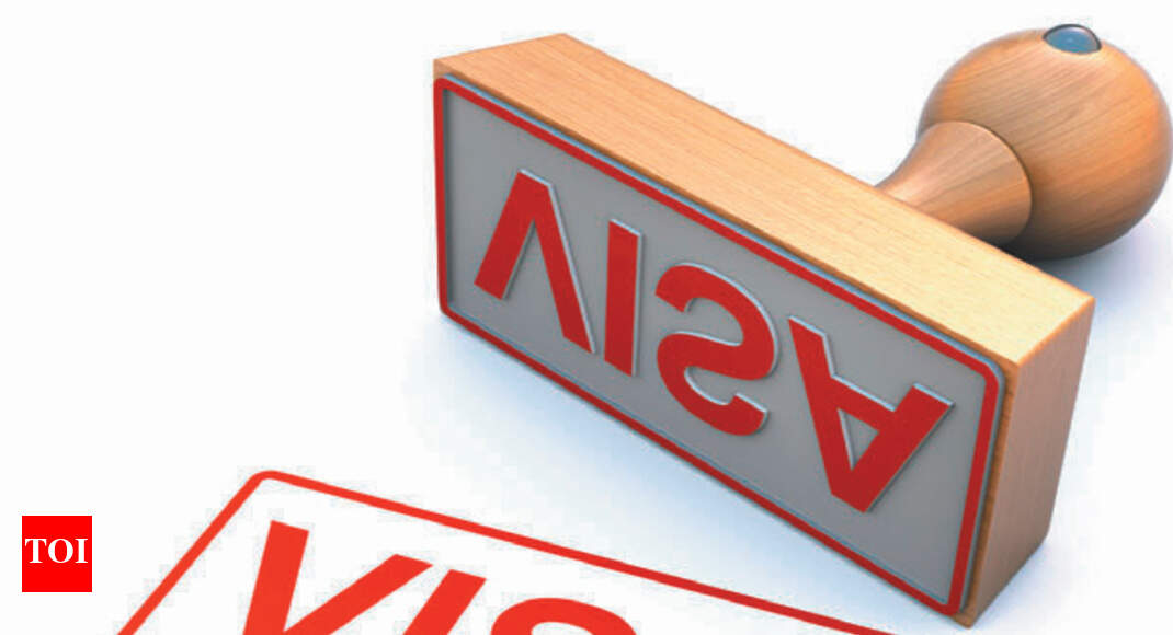 Five duped of Rs 12 lakh with visa ruse