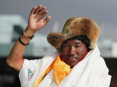 49-yr-old sherpa scales Everest for 23rd time, sets world record