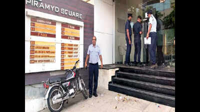 Eshakda qol va mushukda sik