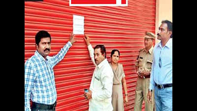 SCB shuts shops near homes, people elated