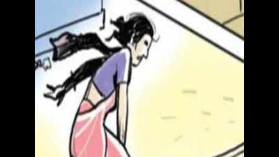 Lucknow minor girl scales 17ft wall to flee state-run shelter