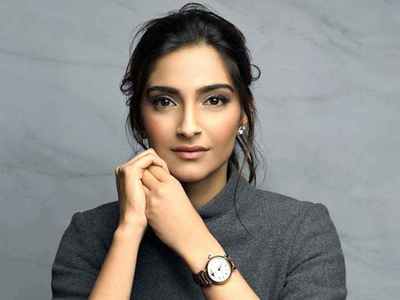 'India's Most Wanted's' salute chain: Sonam Kapoor expresses her gratitude to the unsung heroes