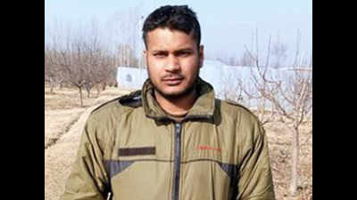 Soldier from Kanpur martyred in Kashmir