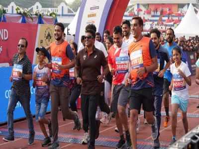 Actor Puneeth Rajkumar motivates city runners