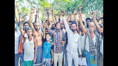 Rajgir BDO assaulted, cops open fire in Buxar | Patna News - Times ...