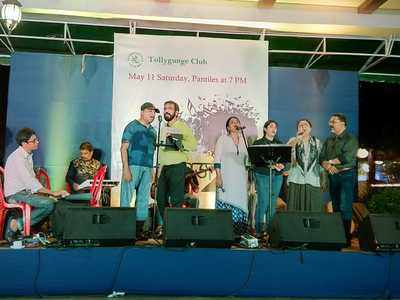 An evening of melodious Bengali songs at Tolly Club