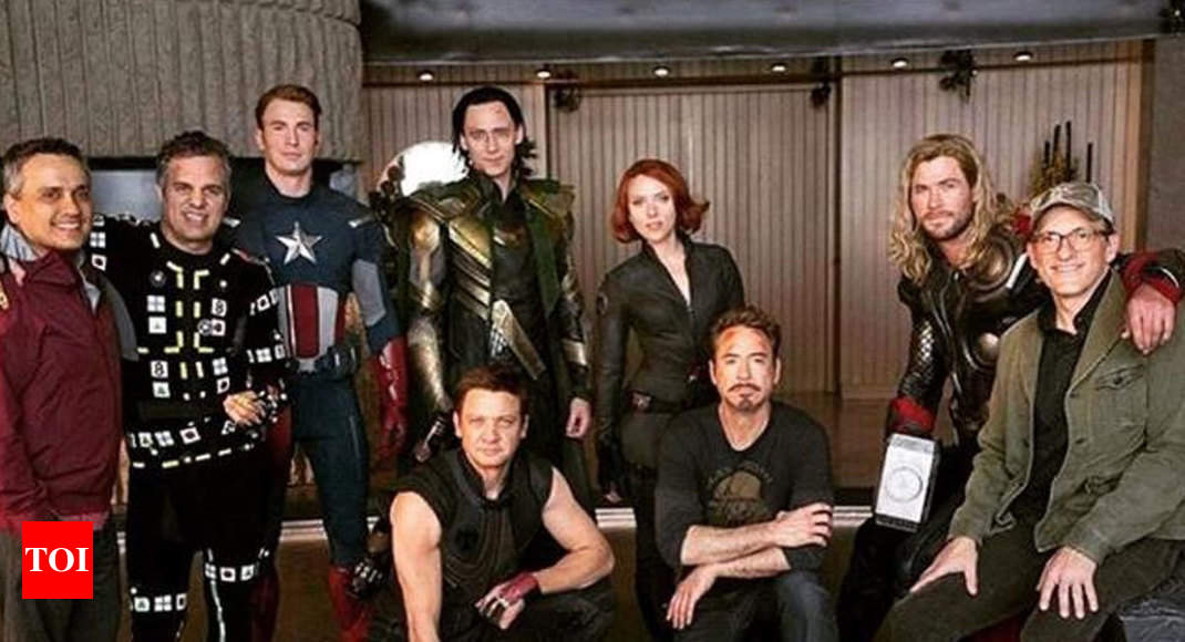 This Pic Of Entire Cast & Crew Of Avengers: Endgame Shows It Took