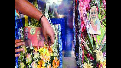 ‘Lotus’ garlands in demand for D-Day in Patna