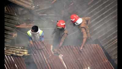Fire in Thiruvananthapuram: 11 firefighters hurt