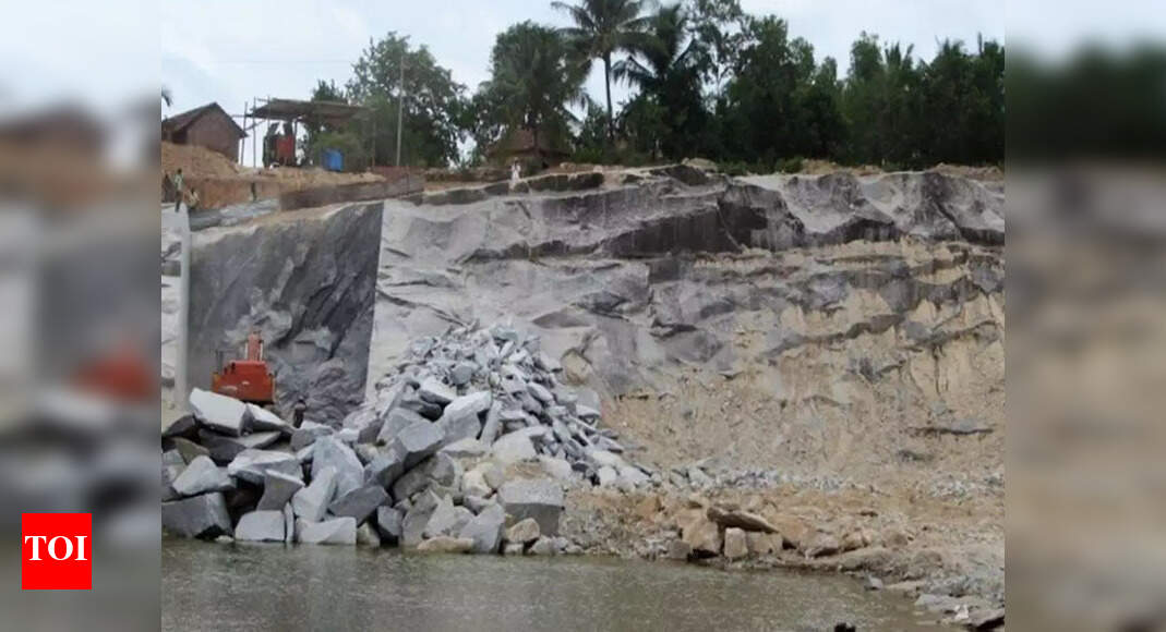 Bicholim mamlatdar raids illegal stone quarry | Goa News - Times of India