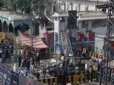 Pakistan authorities identify Afghan national as suicide bomber at Lahore shrine blast