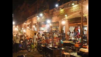 A walk through Jaipur's Ramganj Bazaar for iftaar treats | Jaipur ...