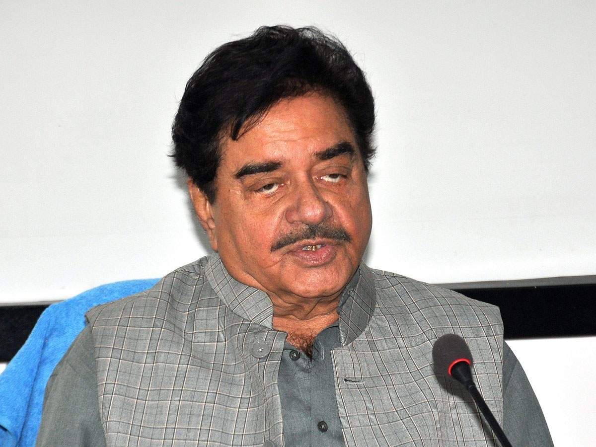 Shatrughan Sinha calls PM Modi his 'friend' | India News - Times of India