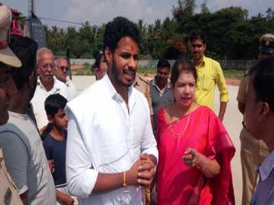 Karn​ataka Lok Sabha Election Results: Kumaraswamy's son Nikhil loses in Mandya