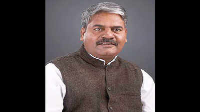 Shivajirao Adhalarao Patil’s prospects of win ruined by Sena infighting in Shirur