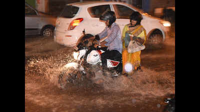 Stormy weekend pounds Bengaluru, man electrocuted