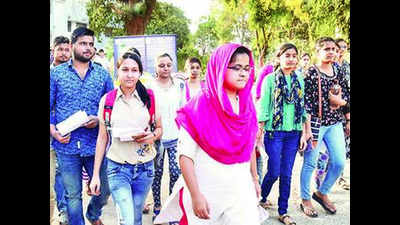 Around 4,000 students appear for CLAT in Patna