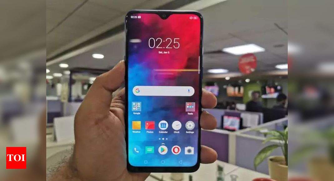 realme 3 pro 4 64 mein