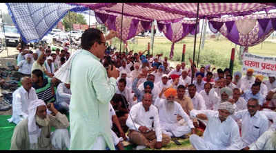 Yamunanagar: Farmers protest, seeking release of pending compensation of land acquired for NH-73