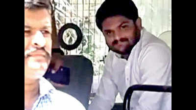Hardik Patel detained before reaching site for indefinite fast