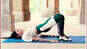 Back lunge with front jump hop