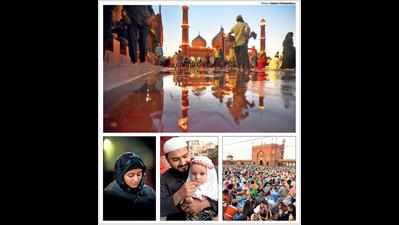 Capital congregates at Shah Jahan’s mosque to fast and feast on Ramzan