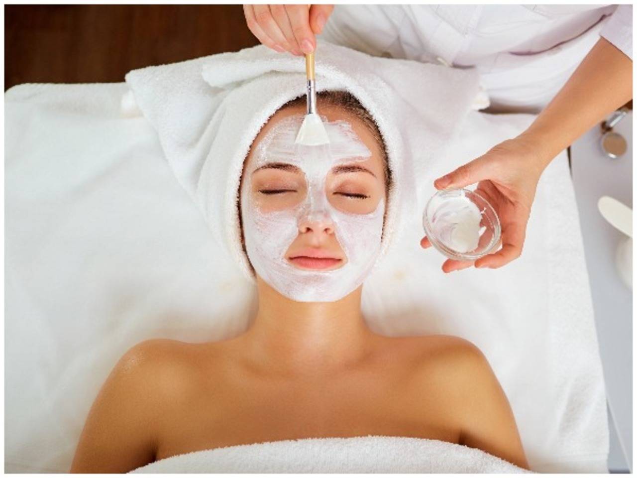 Pros and cons of getting a facial - Times of India