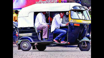 Nashik: Call 100 if autorickshaw drivers don't ply by meter