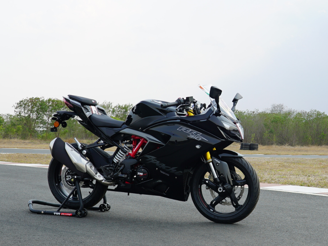 apache rr 310 on road price