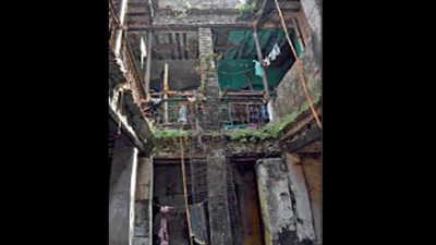 Borer tremor: Kolkata civic body notice to unsafe buildings