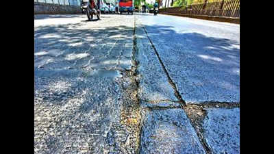 DLSA gives PMC one month to properly repair Ahmednagar Road