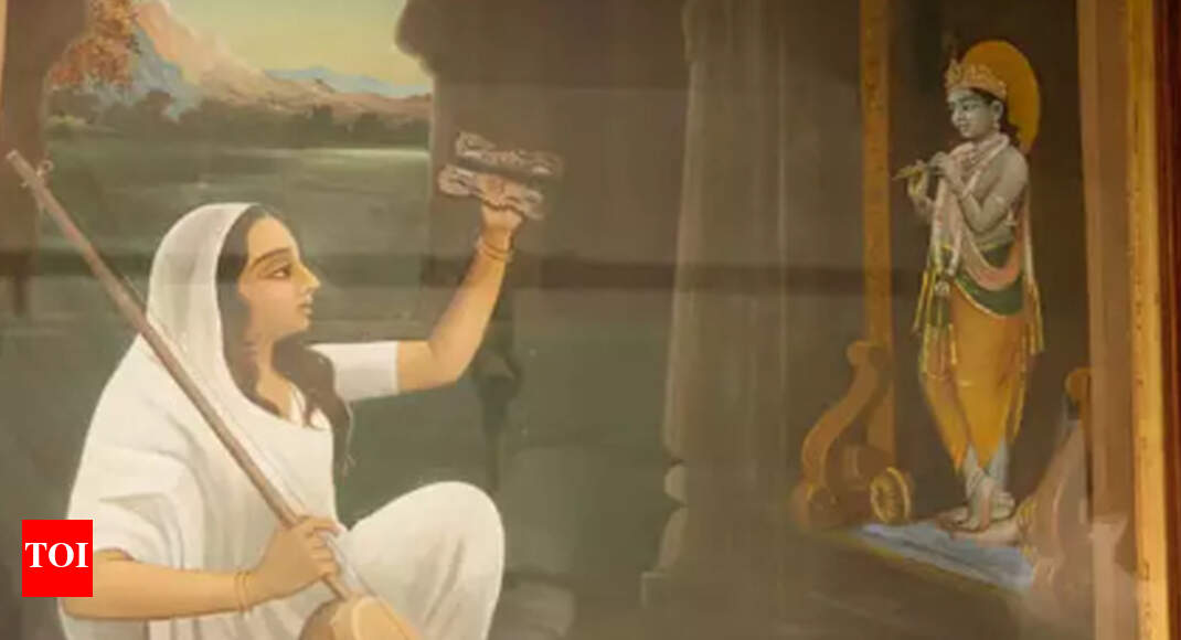 Melody of Mirabai bhajans now in Urdu too | Lucknow News - Times of India