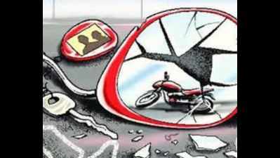 Two killed in road mishap in UP's Ballia