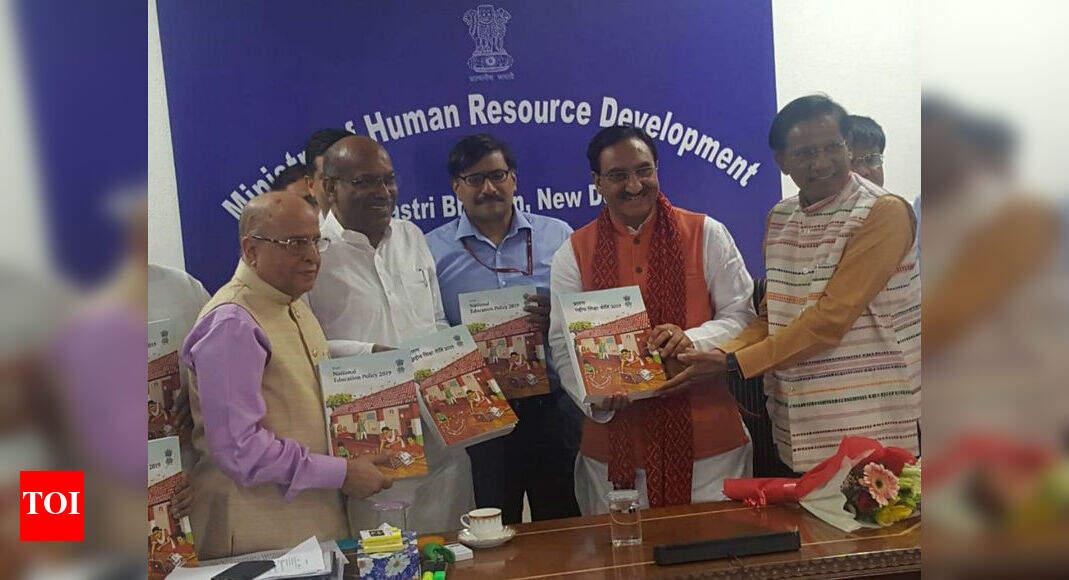 Govt issues clarification on three-language formula, says 'no Hindi ...