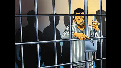 Undertrial escapes from Muzaffarnagar jail, hunt on