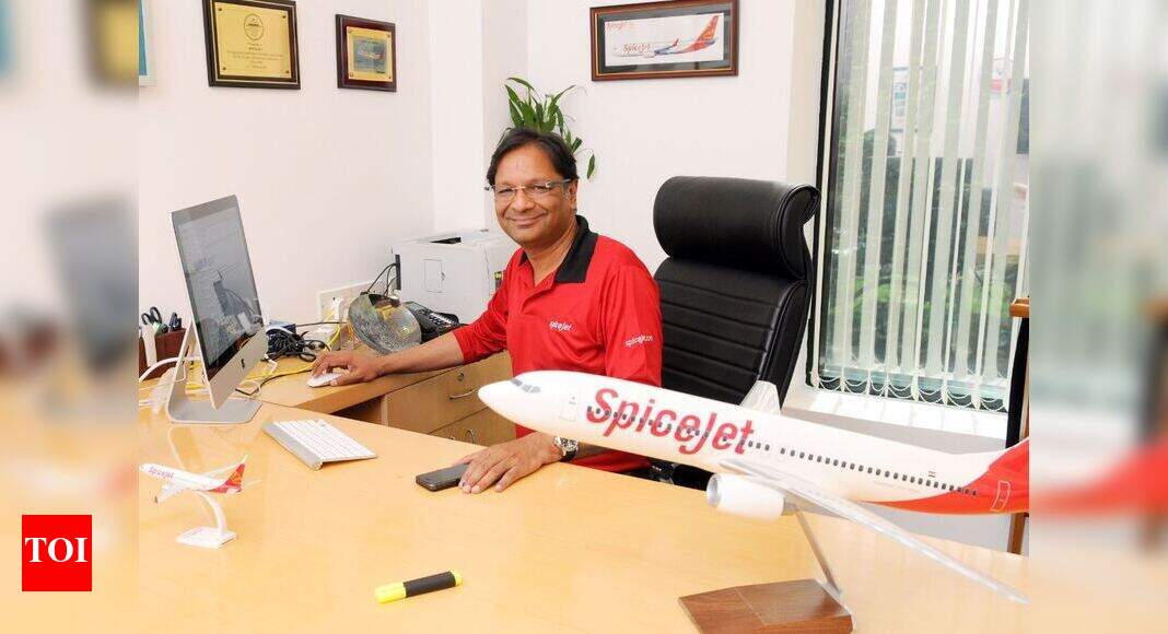 SpiceJet to hire up to 2,000 Jet staff, says Ajay Singh - Times of India