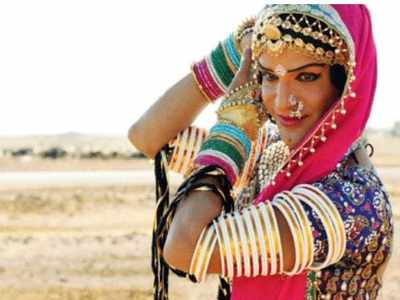 Car crash kills folk dancer Queen Harish
