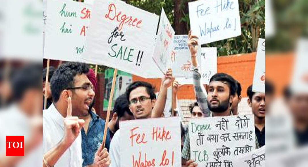 Asked to pay fee arrears, IP university students protest | Delhi News ...