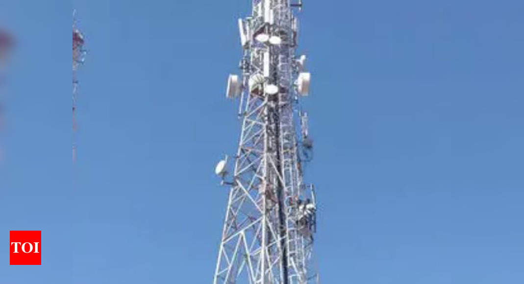 A Field Guide To The North American Communications Tower | Hackaday