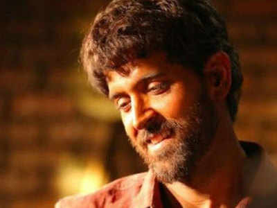 Hrithik Roshan's 'Super 30' trailer gets a massive thumbs up from fans!