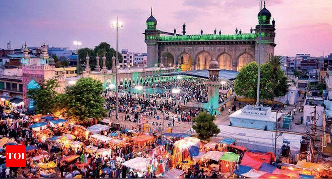 Hyderabad: Old City markets teem with shoppers a day ahead of Eid ...