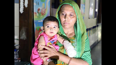 Nurse cuts baby’s thumb in Ahmedabad