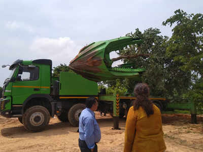 Volvo Trucks India:Volvo FMX 460 8X4 Tree Trans planter