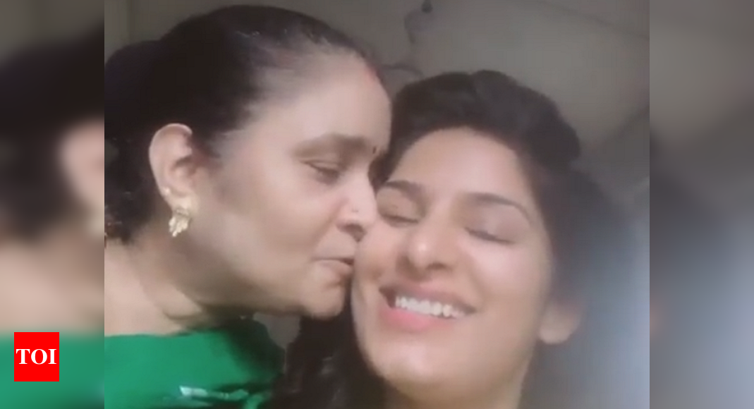 Watch: Poonam Dubey shares an adorable video with her mother on her ...