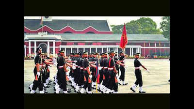 382 Indian, 77 foreign cadets take part in Commandant’s parade