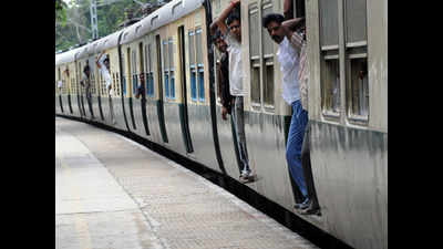 Railways distributes 2,000 saplings to passengers on World Environment Day